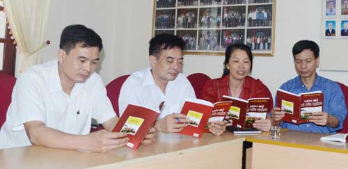 {keywords} {keywords}