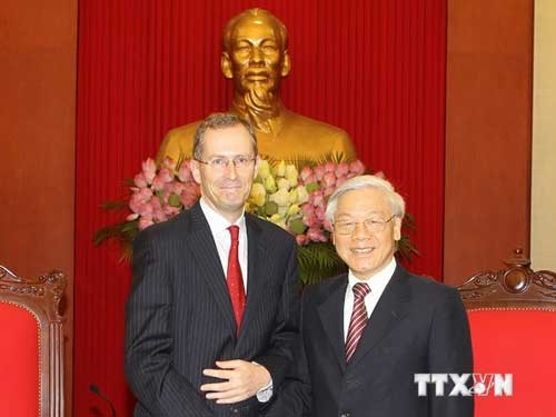 {keywords} {keywords}