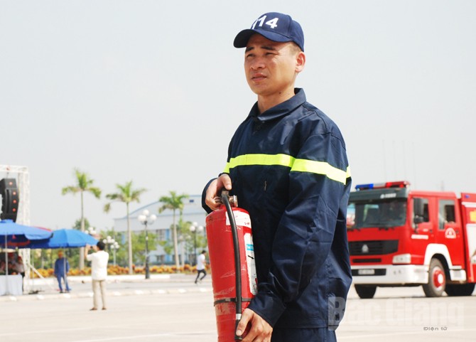 {keywords} {keywords}