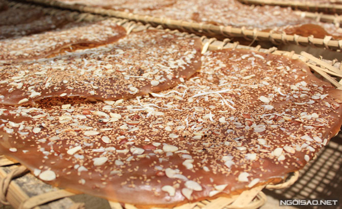 {keywords} {keywords}