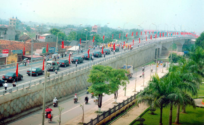 Over 1.16 trillion VND to build Dong Son bridge
