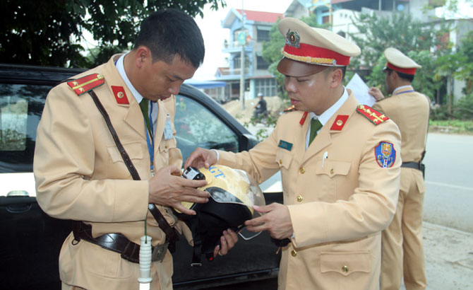 {keywords} {keywords}