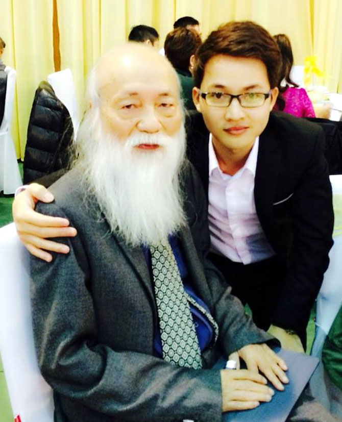 {keywords} {keywords}