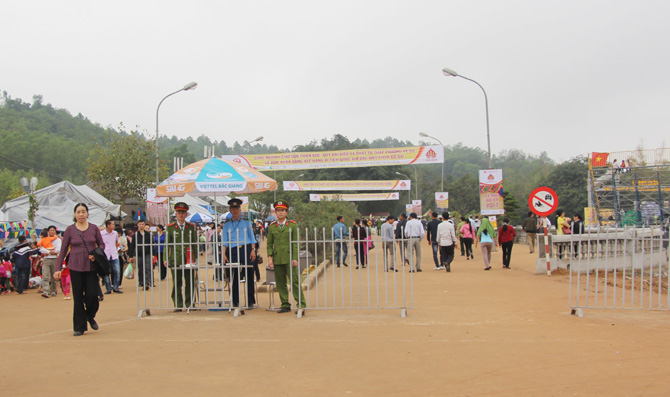 {keywords} {keywords}