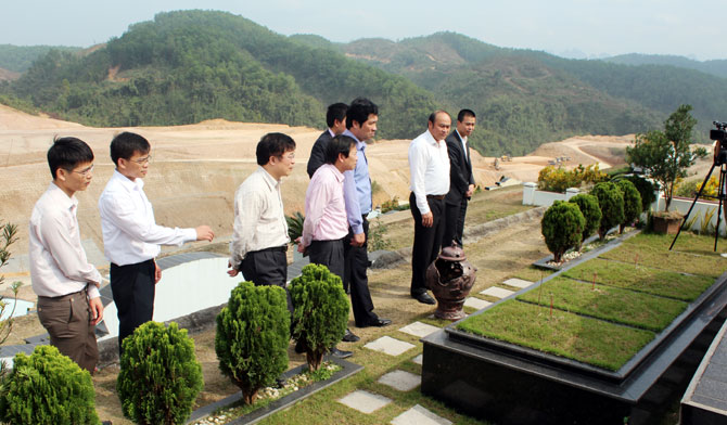 {keywords} {keywords}