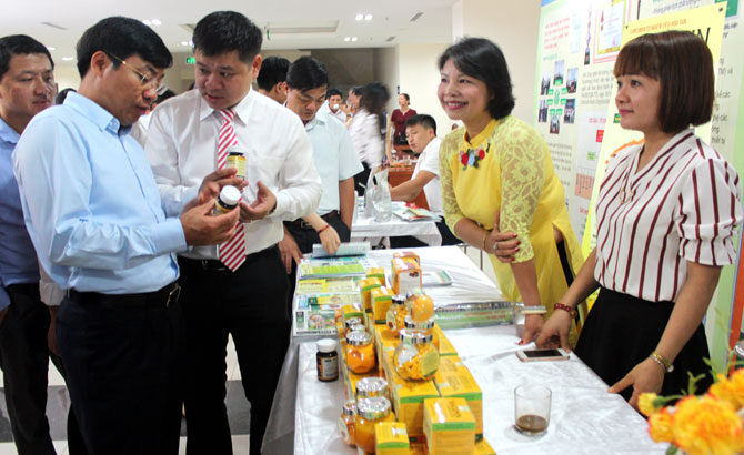 {keywords} {keywords}