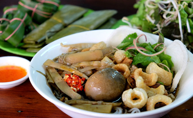 The Vietnamese noodle soup that defines tasty as stinky