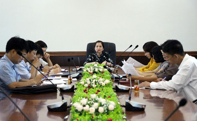 {keywords} {keywords}