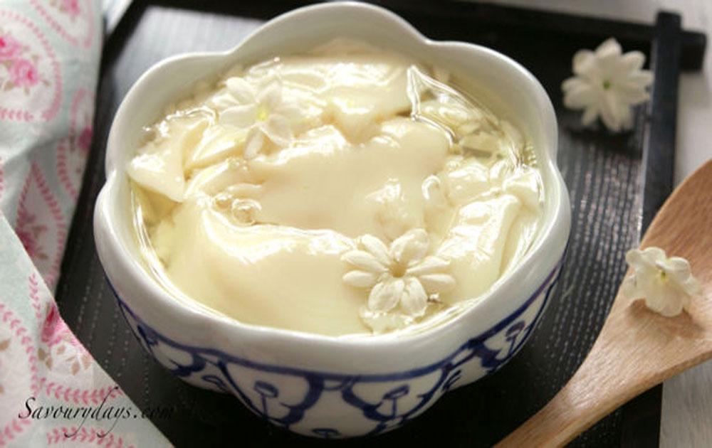 Sweet tofu pudding - A delicious dessert of Vietnamese people