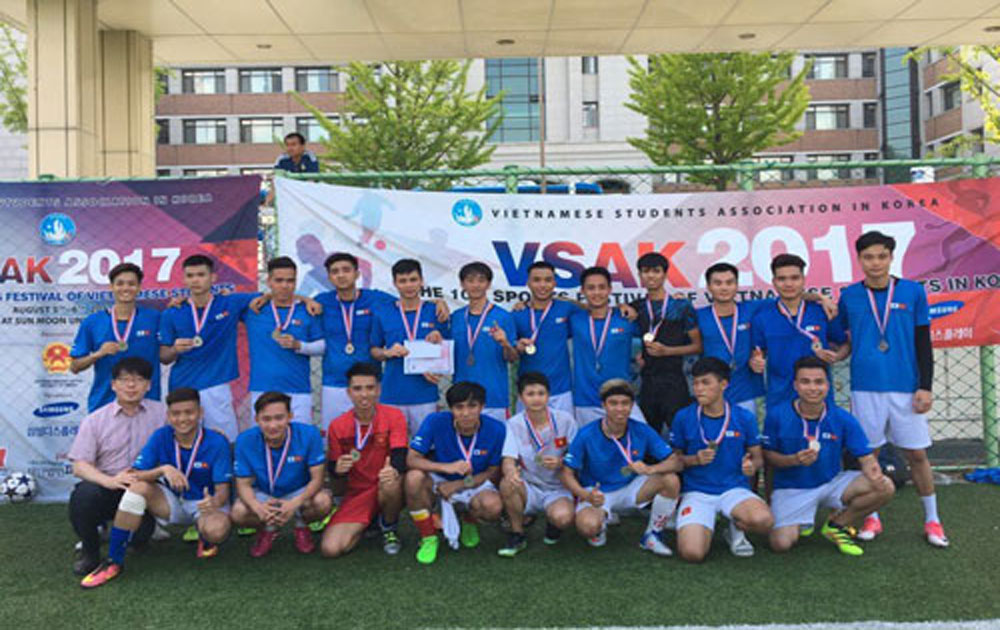 {keywords} {keywords}