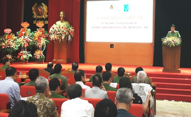 {keywords} {keywords}