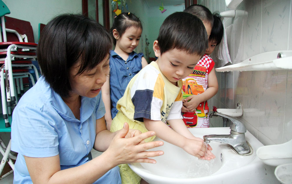 {keywords} {keywords}