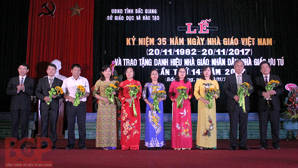 {keywords} {keywords}