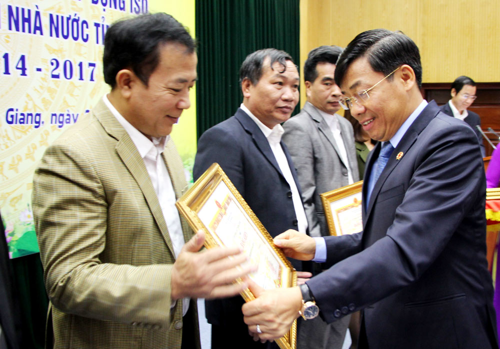 {keywords} {keywords}