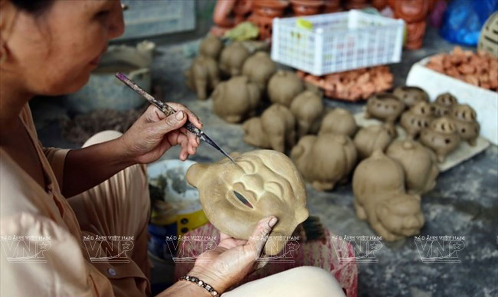 {keywords} {keywords}