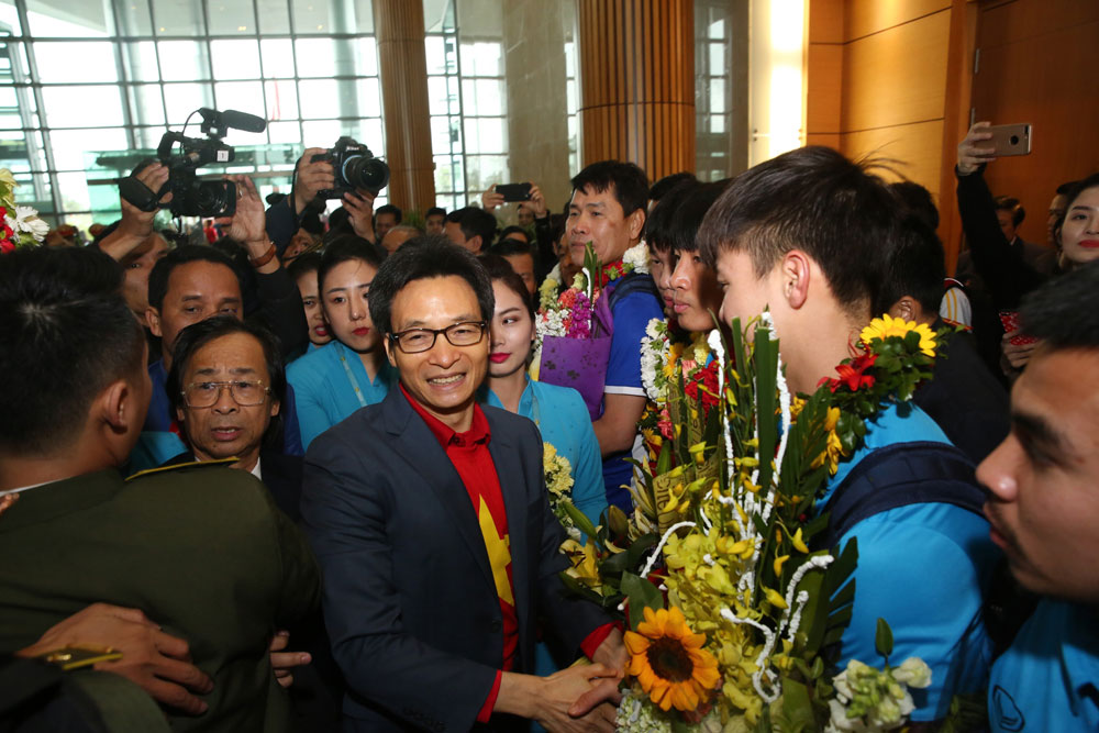 {keywords} {keywords}