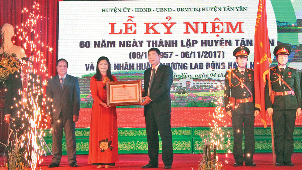 Bức tranh kinh tế - xã hội khởi sắc