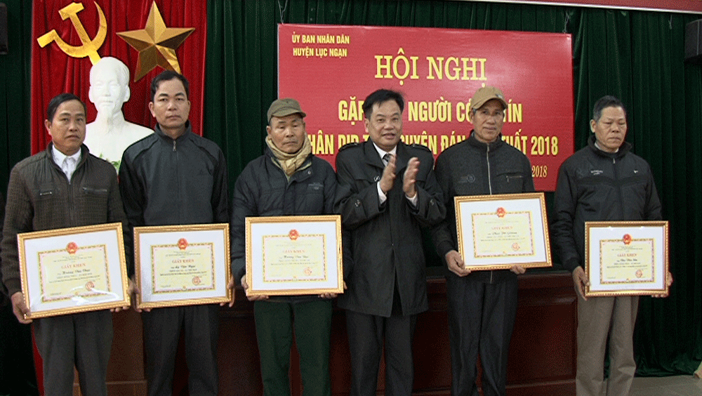 {keywords} {keywords}