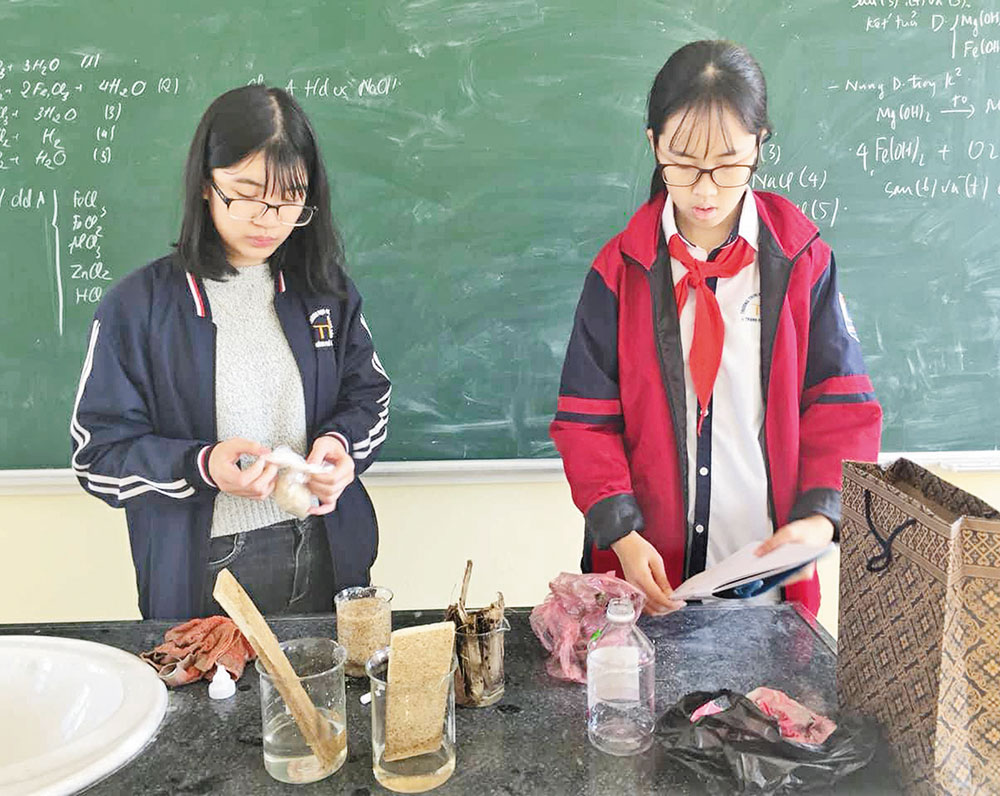 {keywords} {keywords}