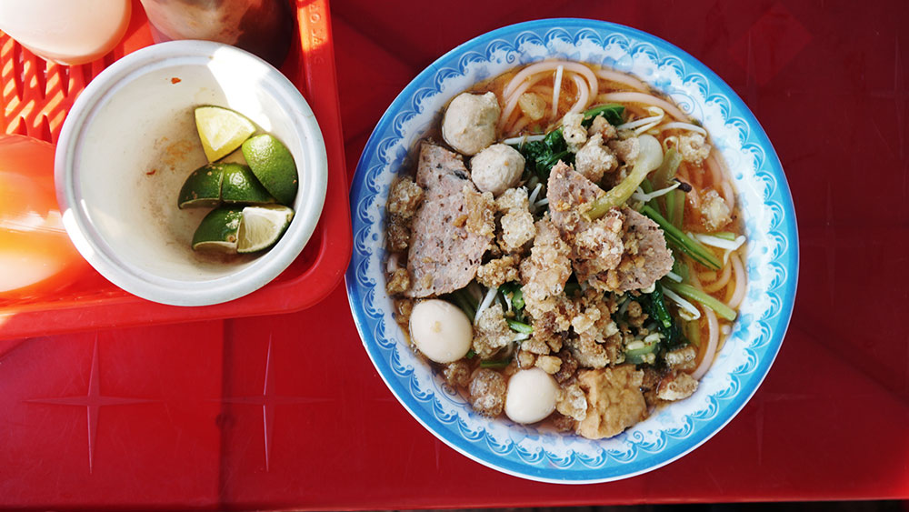Red noodles to chili bread: Take a food tour through Vietnam’s Central Highlands for $3