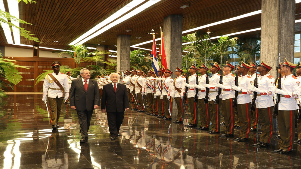 {keywords} {keywords}