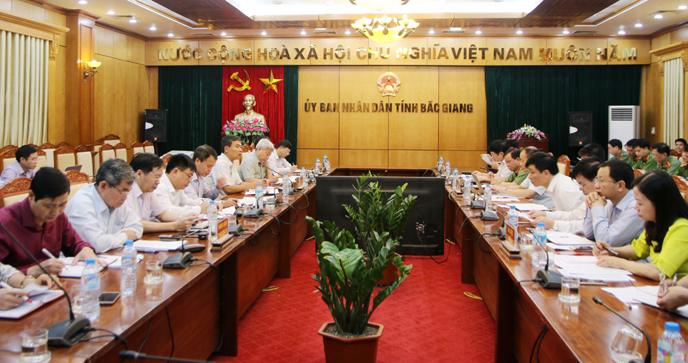 {keywords} {keywords}