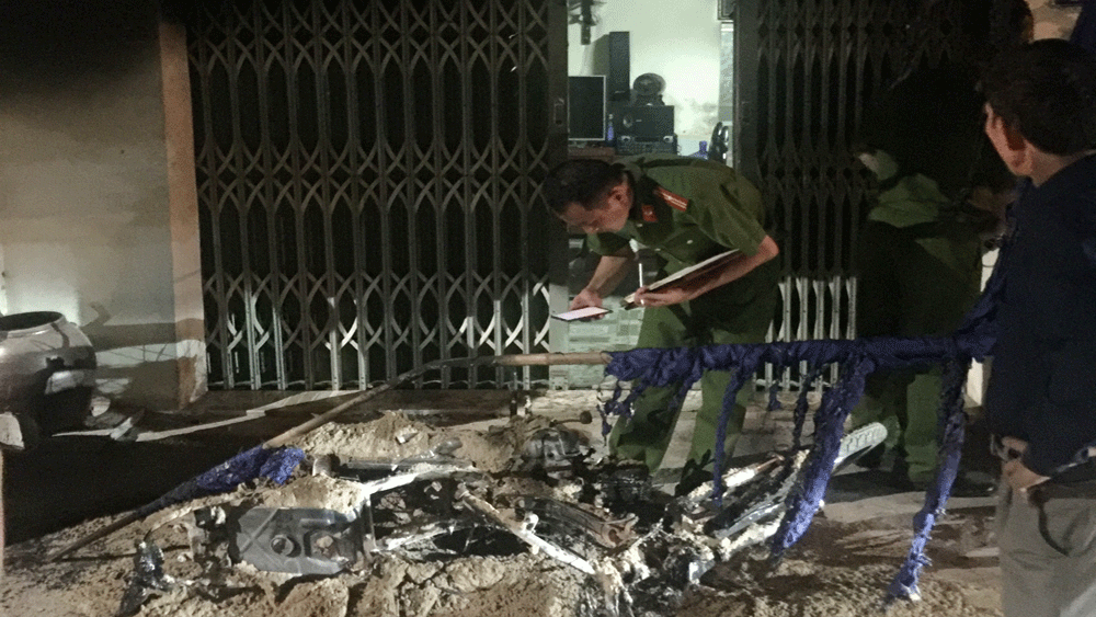 {keywords} {keywords}