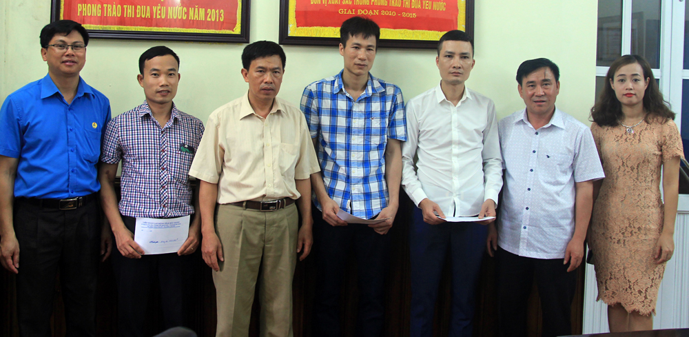 {keywords} {keywords}