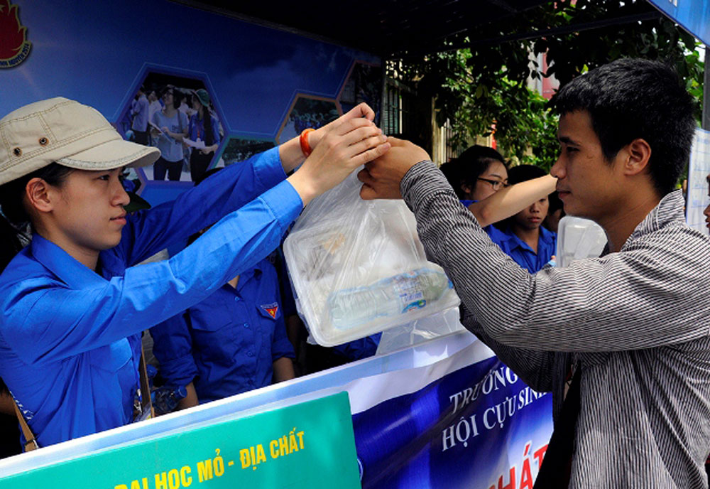 {keywords} {keywords}