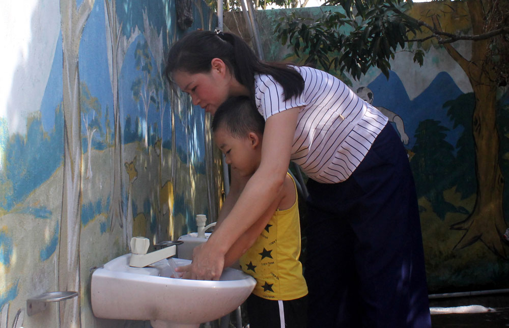 {keywords} {keywords}