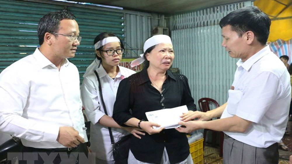 {keywords} {keywords}