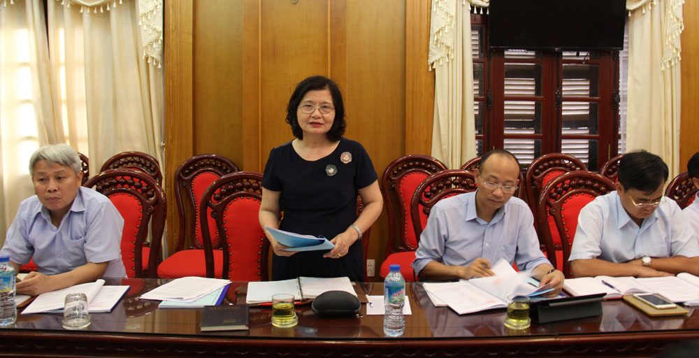 {keywords} {keywords}