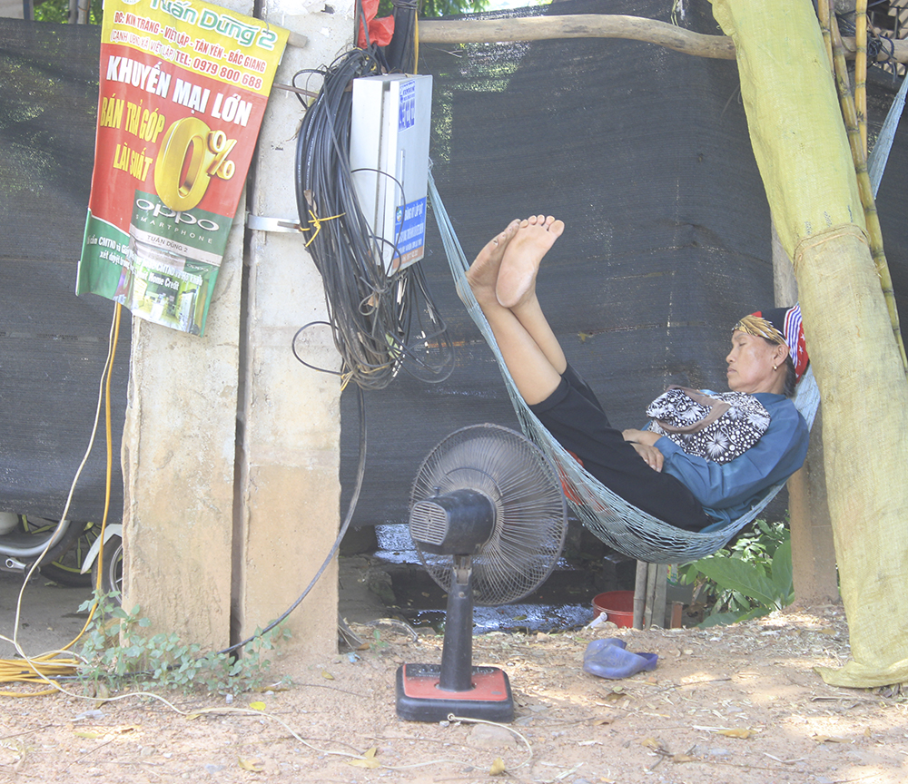 {keywords} {keywords}