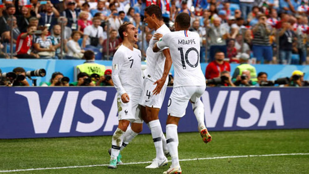 Uruguay gục ngã trước Pháp