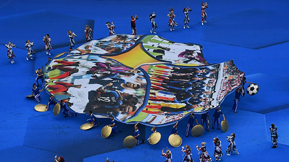 Bế mạc World Cup 2018: Màn trình diễn đầy sắc màu