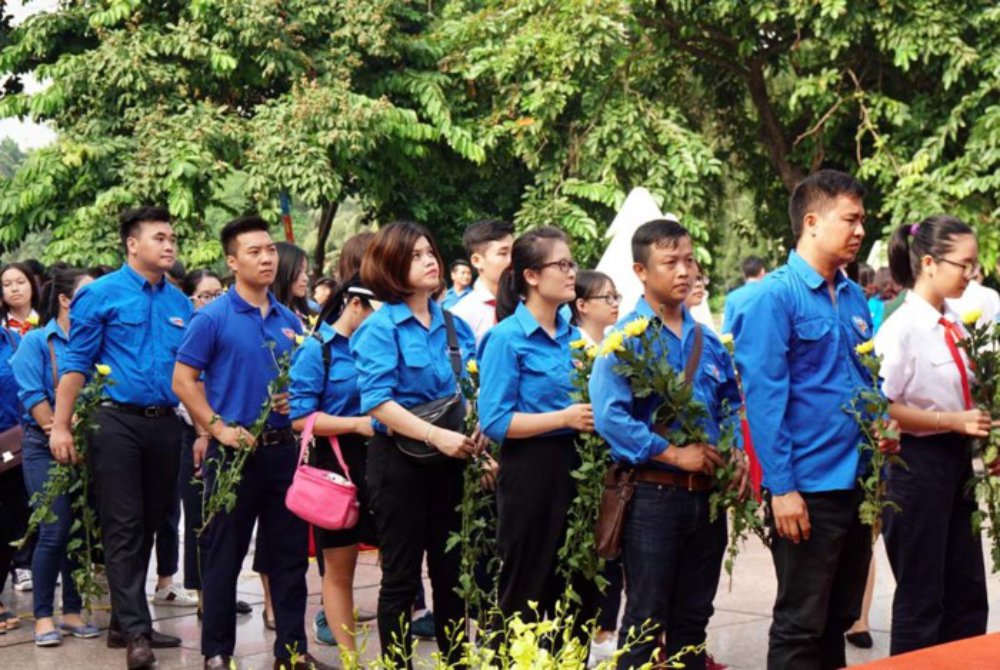 {keywords} {keywords}