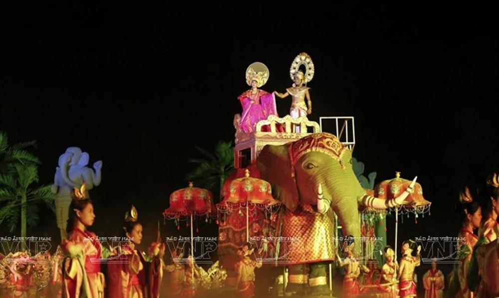 {keywords} {keywords}