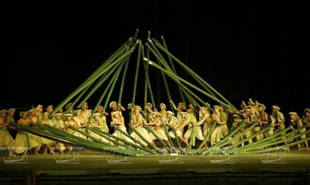 {keywords} {keywords}