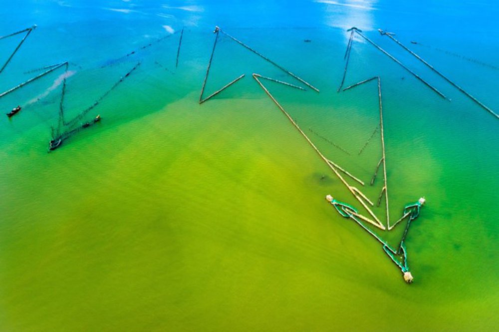 {keywords} {keywords}