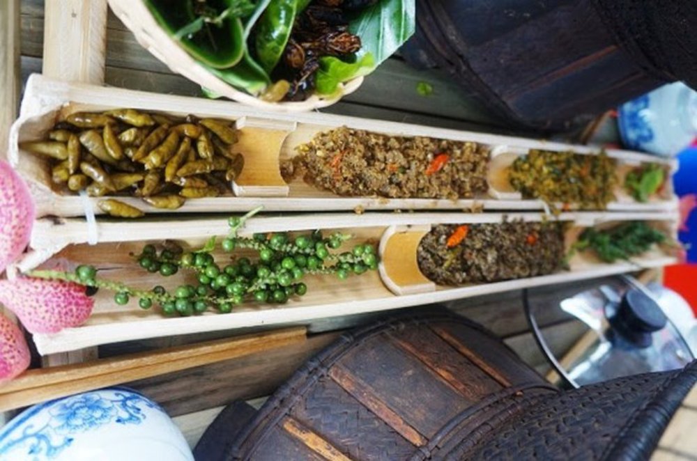 {keywords} {keywords}