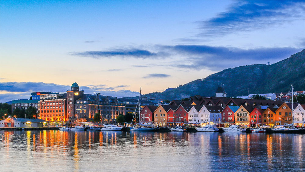 {keywords} {keywords}