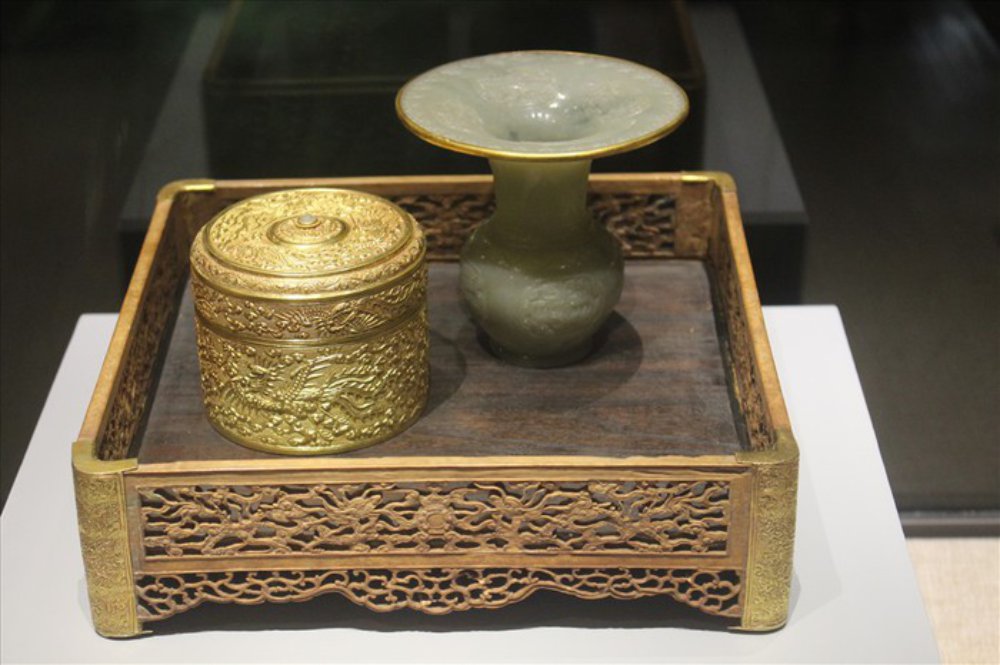 {keywords} {keywords}