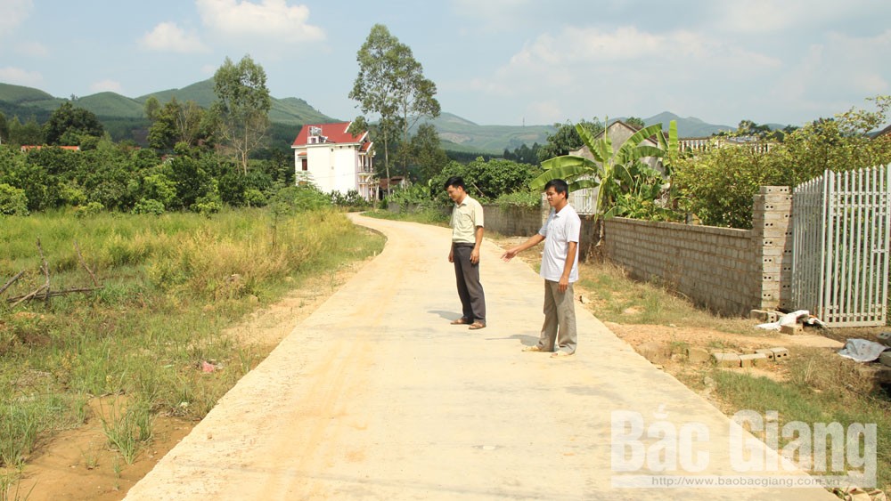 Nghè Mản chung sức làm đường