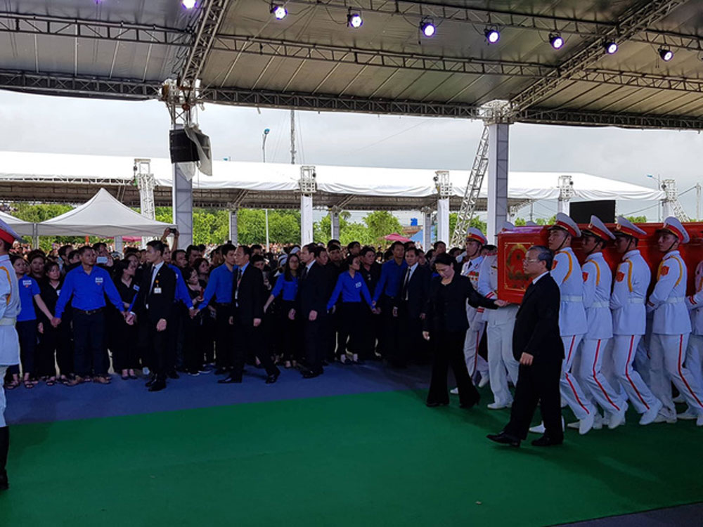 {keywords} {keywords}