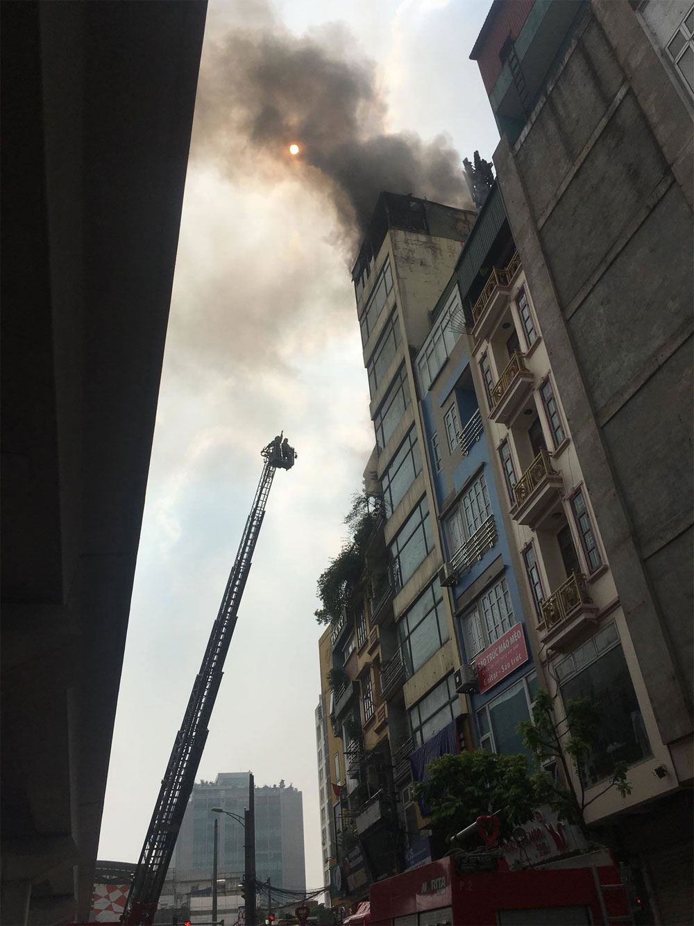 {keywords} {keywords}