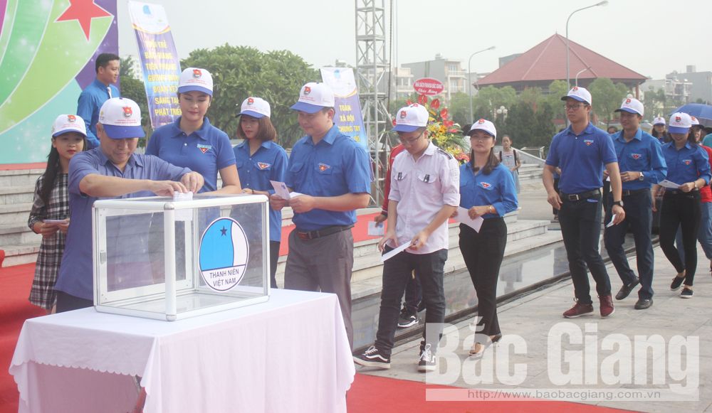 {keywords} {keywords}