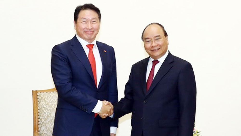 PM calls on Korean investors to expand operations in Vietnam