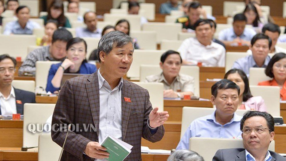 Người không đủ uy tín hãy từ chức