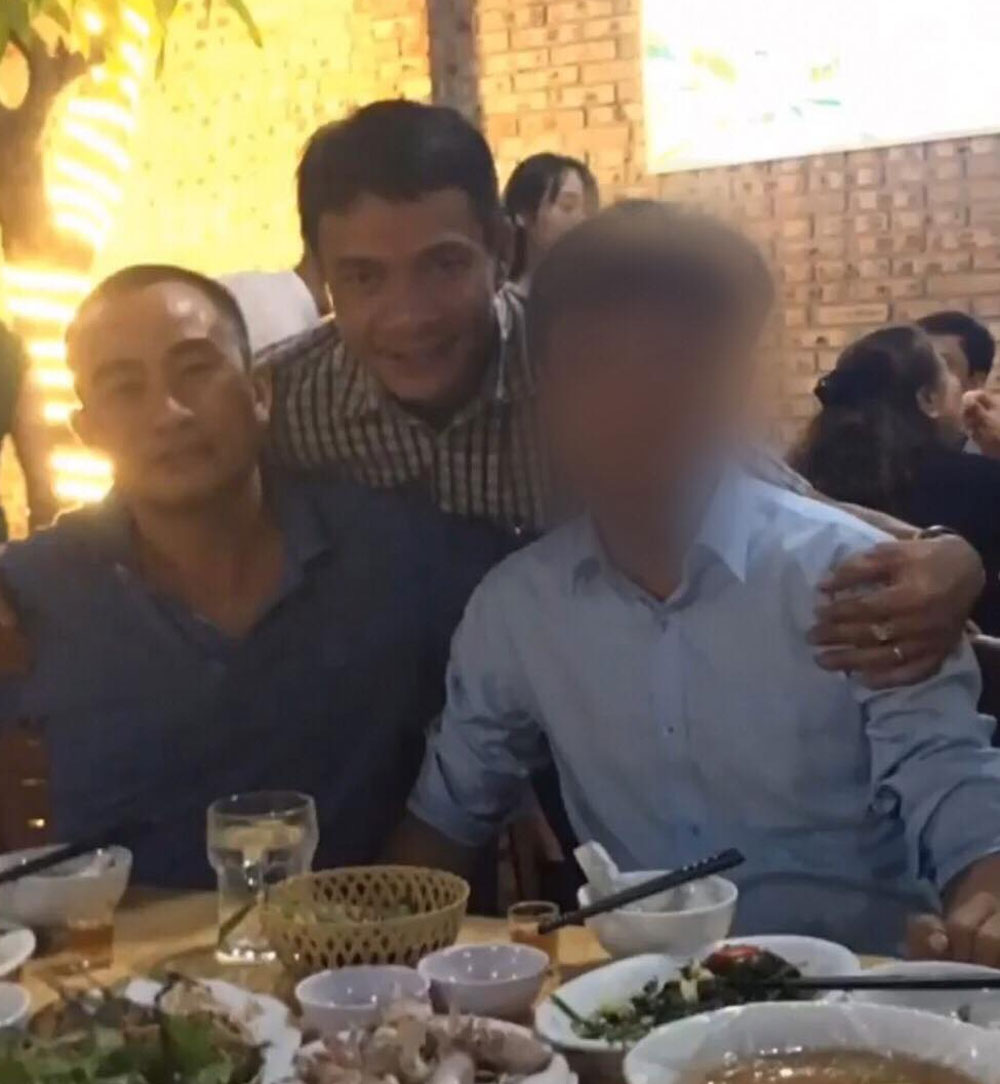 {keywords} {keywords}