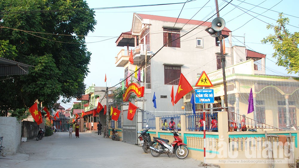 Đất và người Rừng Khanh